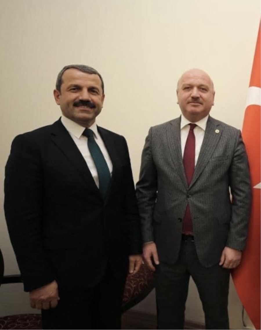 AKKUŞ’TA KAPALI SPOR SALONU YENİLENİYOR