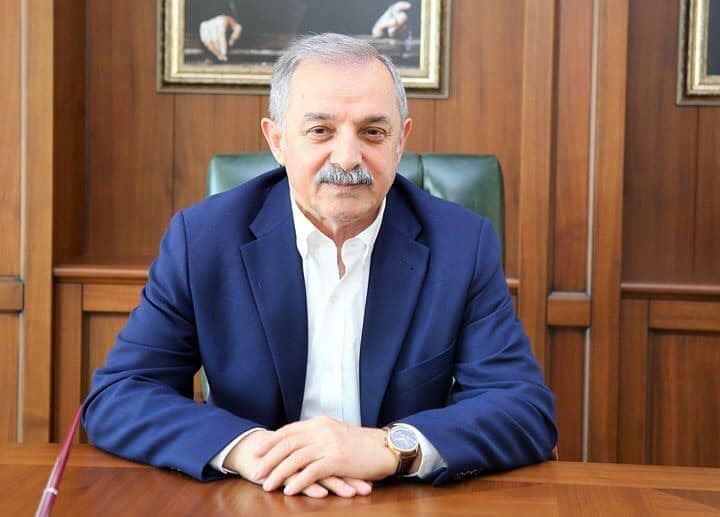YEŞİL VE MAVİNİN BULUŞTUĞU YER