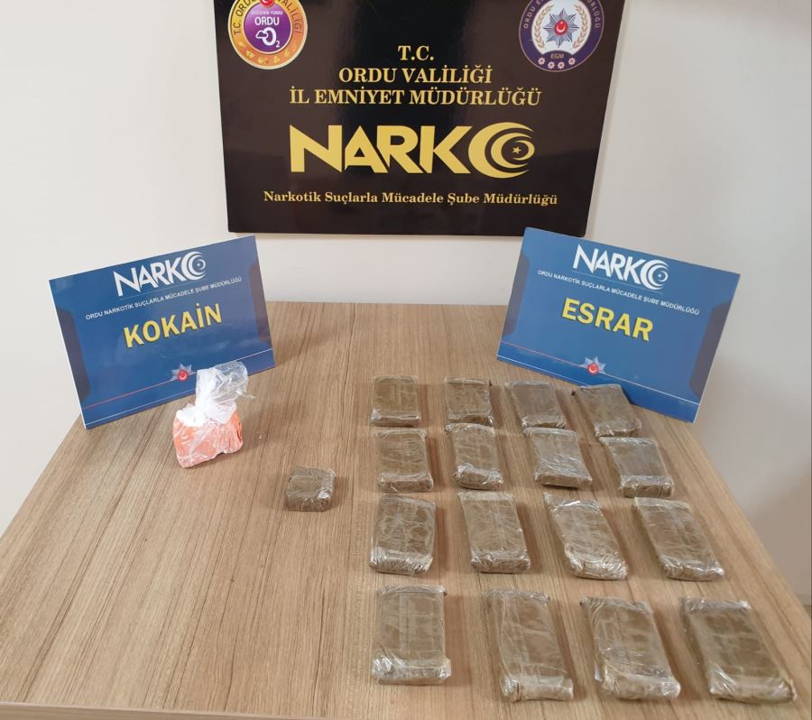 1 KİLO 700 GRAM PLAKA ESRAR MADDESİ ELE GEÇİRİLDİ