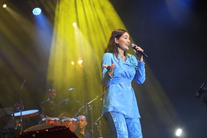 UNUTULMAZ KONSER!