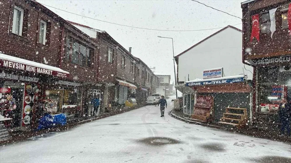 BEYAZ ÖRTÜYLE KAPLANDI!