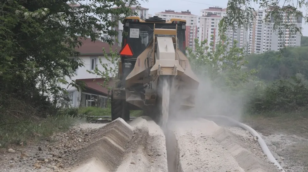 80 HANENİN İÇME SUYU HATTI YENİLENDİ