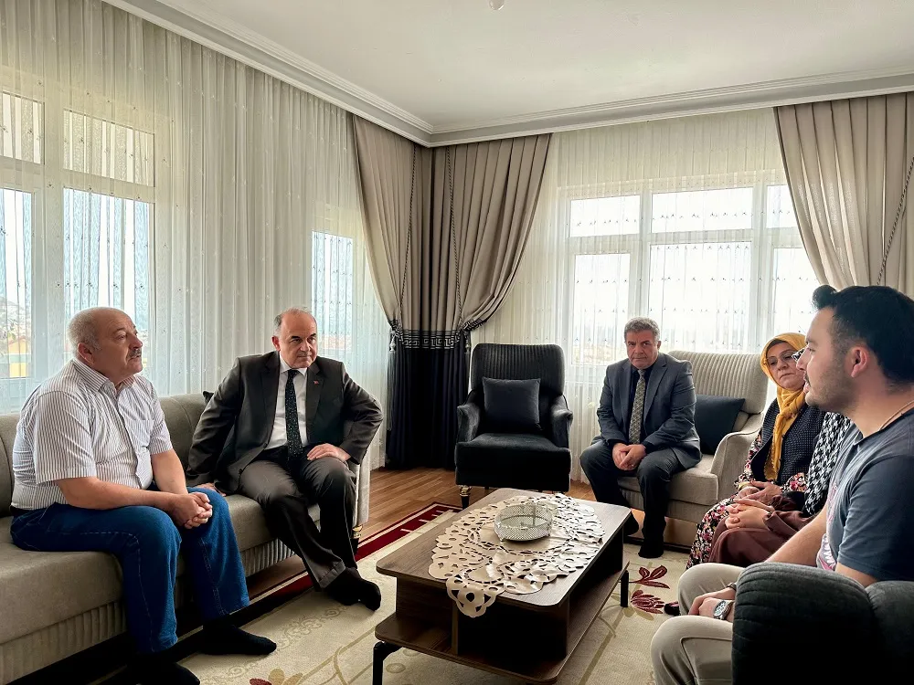ARALIKSIZ HANE ZİYARETİ!