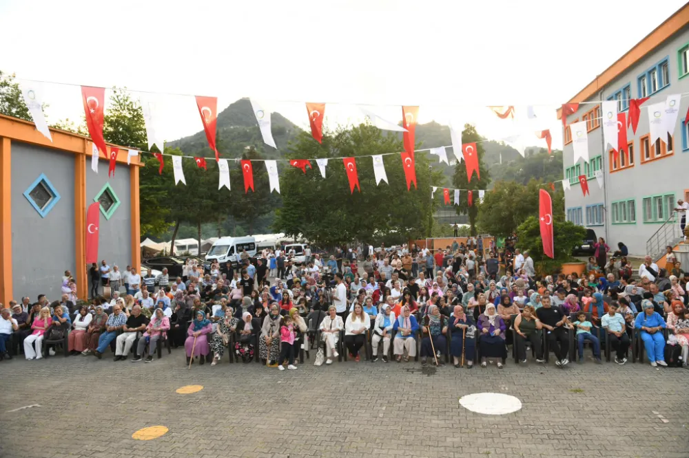 FINDIK FESTİVALİ COŞTURDU