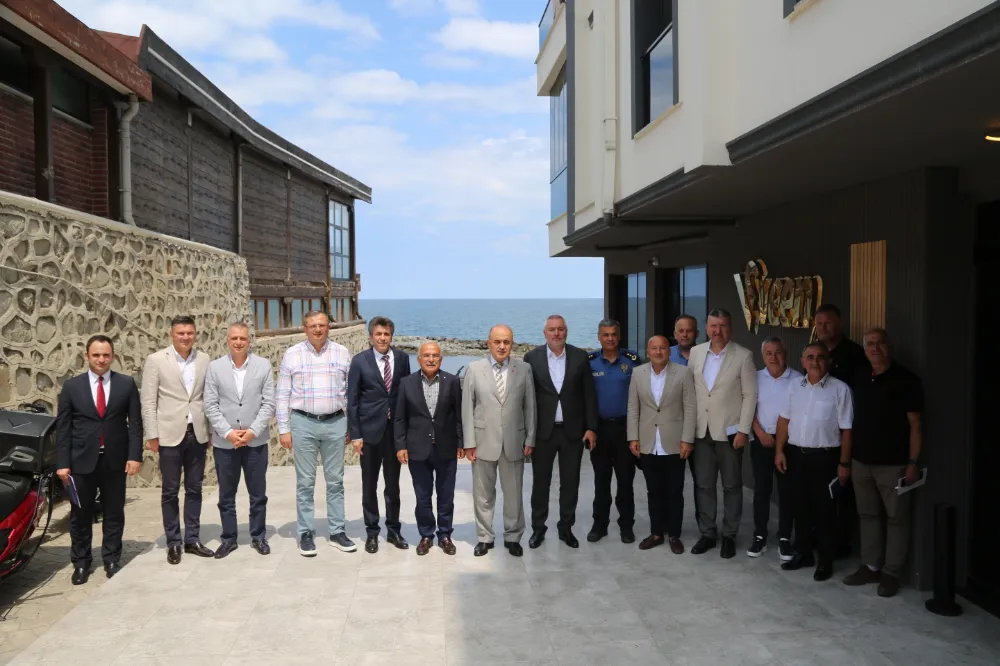 İSTİŞARE TOPLANTISINDA BİR ARAYA GELDİLER 