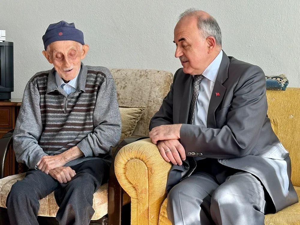 ANLAMLI ZİYARET!