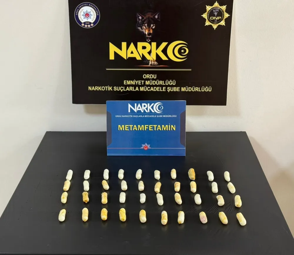 MİDESİNDEN 40 KAPSÜL UYUŞTURUCU ÇIKTI