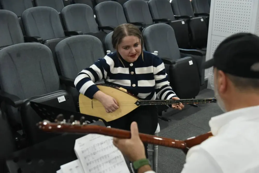 SANAT KAPISI ARALANDI!