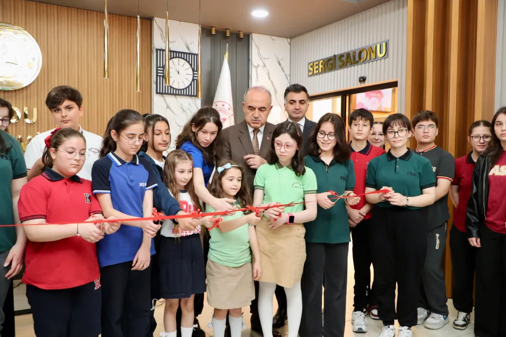 ANNELERE ÖZEL SERGİ!