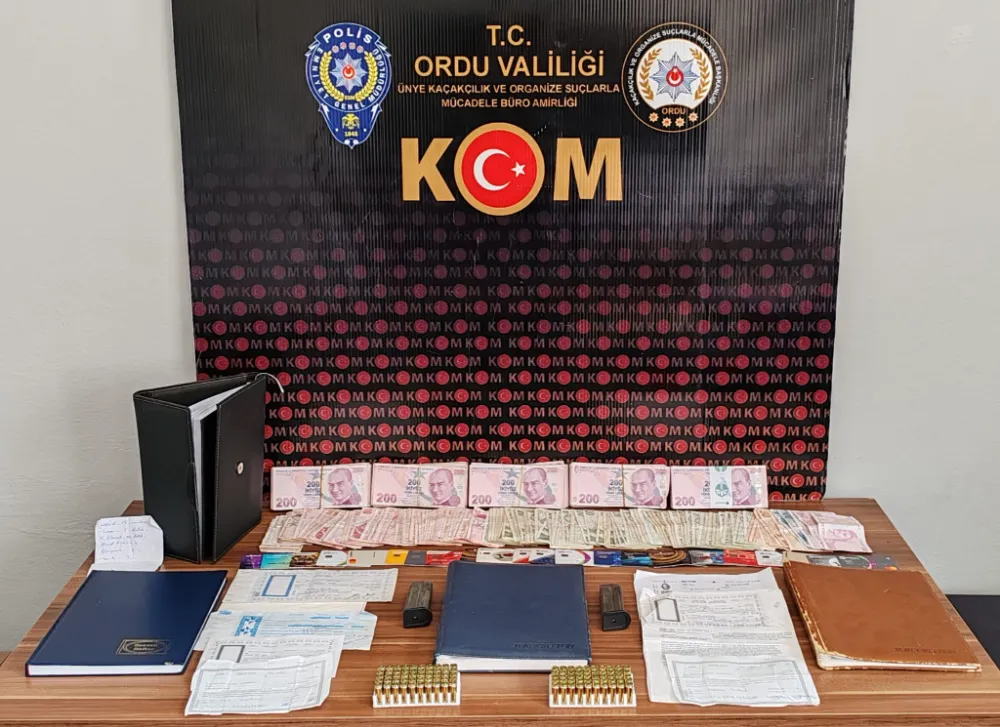 KOM’DAN KAÇIŞ YOK!