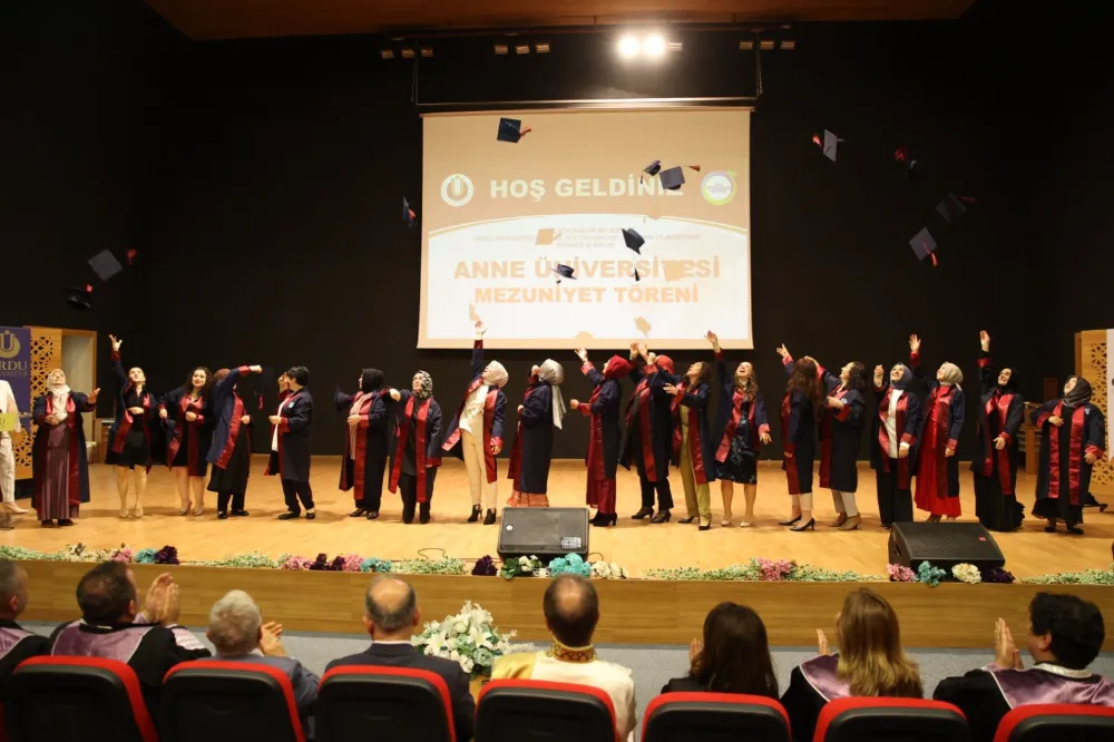 İLK MEZUNLARINI VERDİ