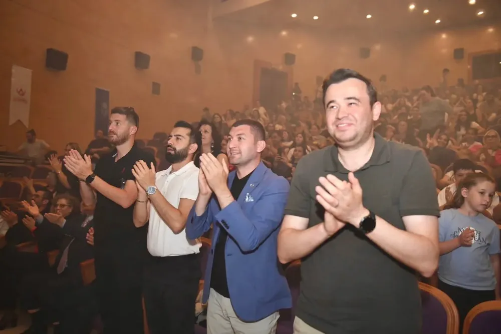 UNUTULMAZ KONSER!