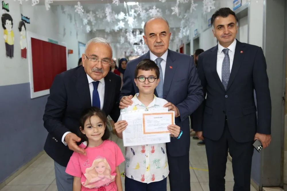 YALNIZ BIRAKMADI!