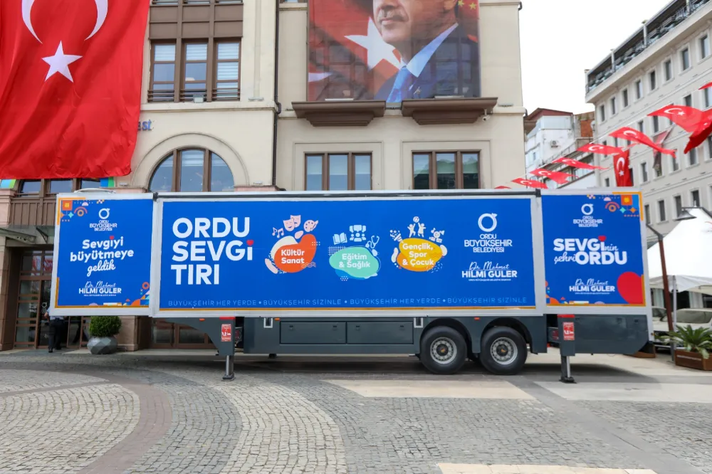 ‘SEVGİ TIRI’ İLÇE GEZİLERİNE BAŞLIYOR 