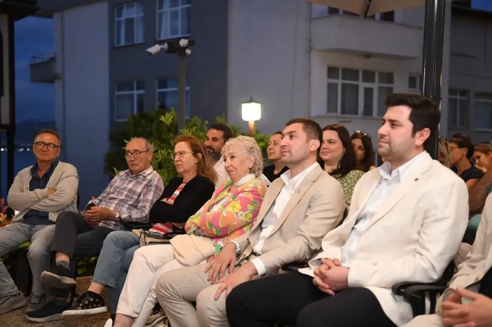 DUYGU DOLU SÖYLEŞİ!
