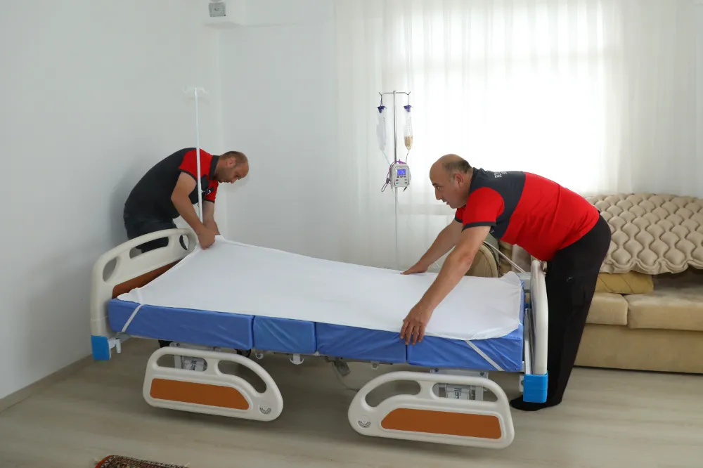 HASTA YAKINLARININ YÜKÜ HAFİFLİYOR!